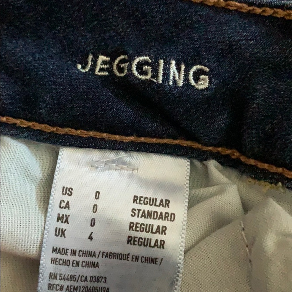 AE BLUE RIPPED JEANS - Picture 4 of 4
